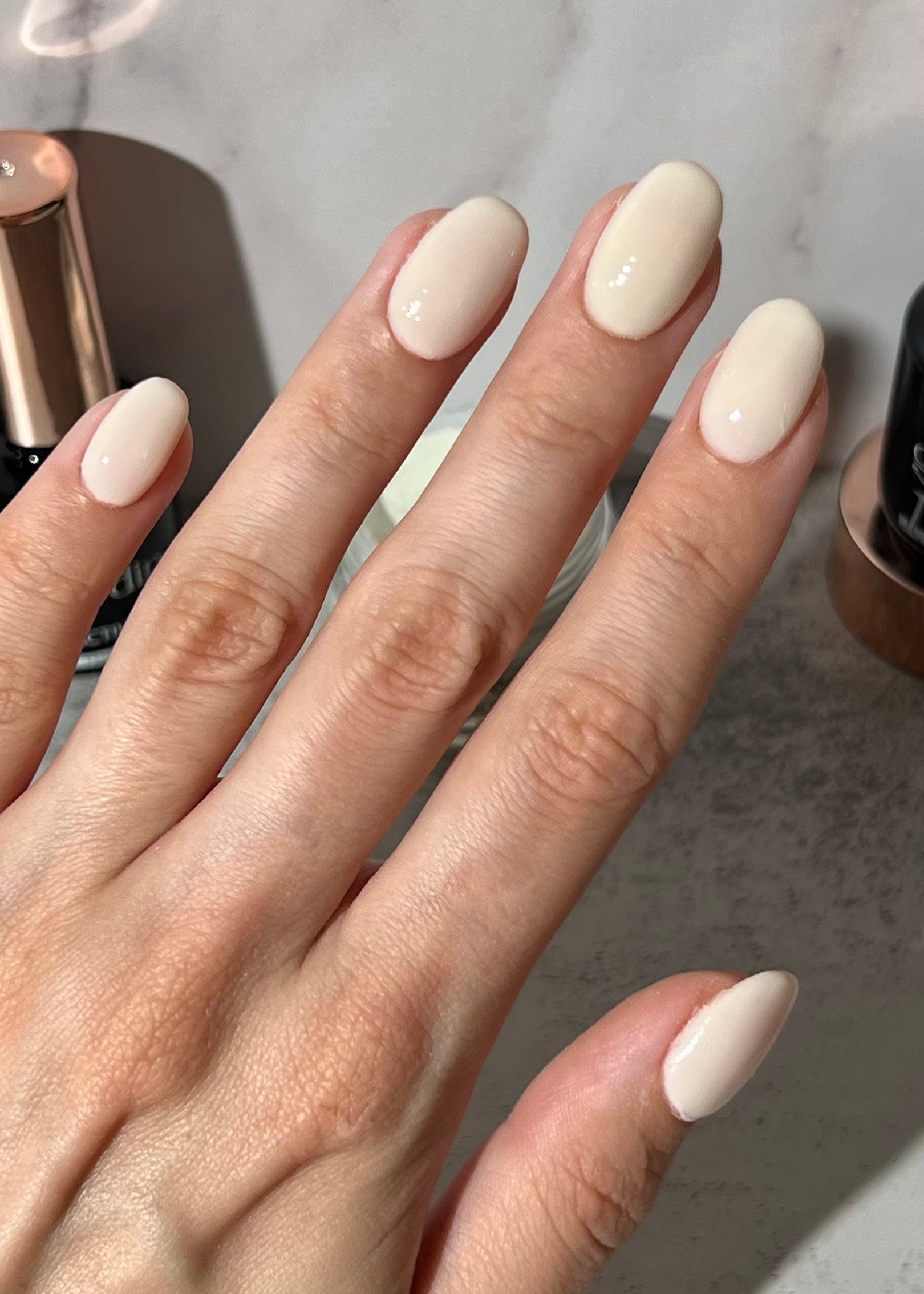 Heb je met dipping powder nagels een UV-lamp nodig?