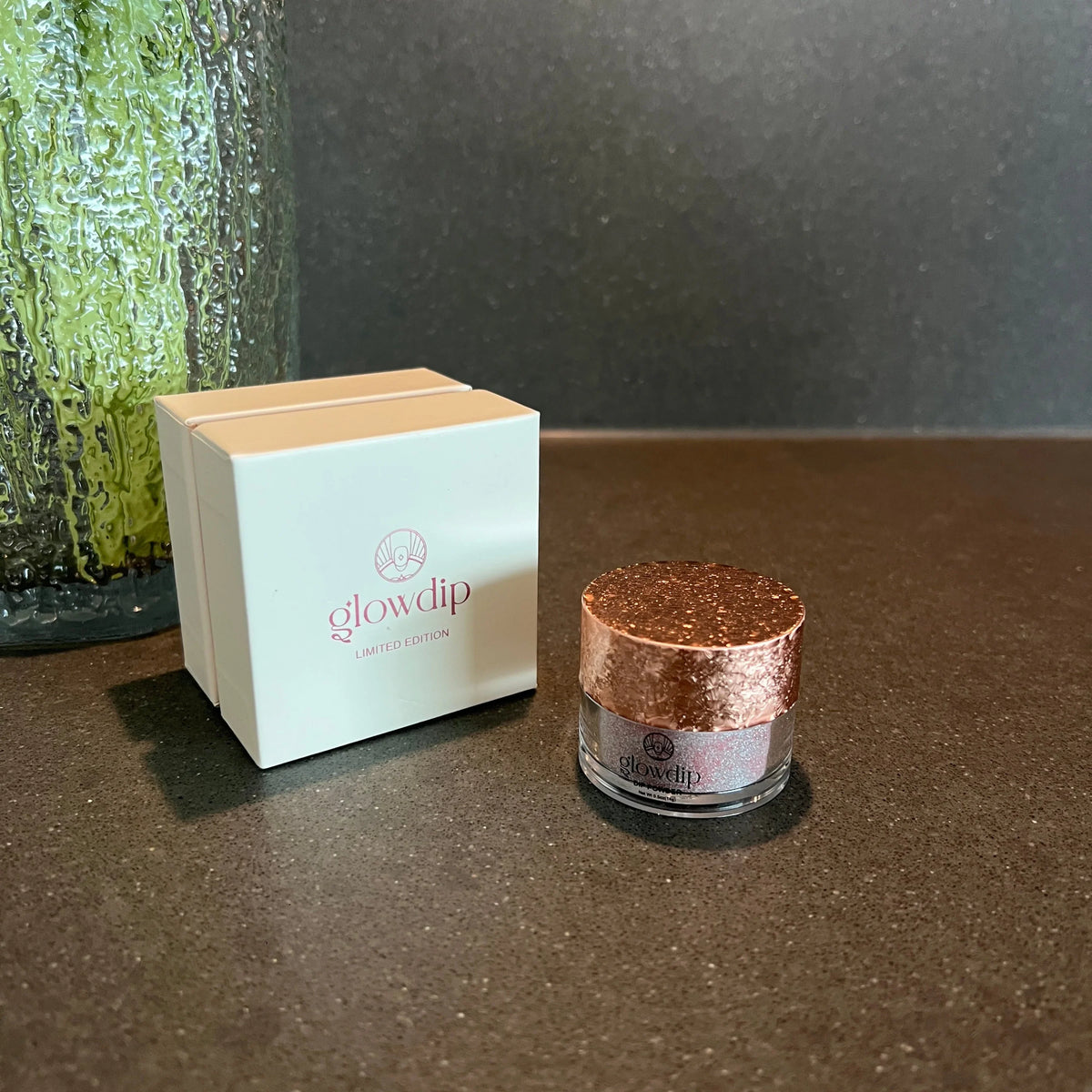 Hoe combineer je glitter met een effen dipping powder kleur?