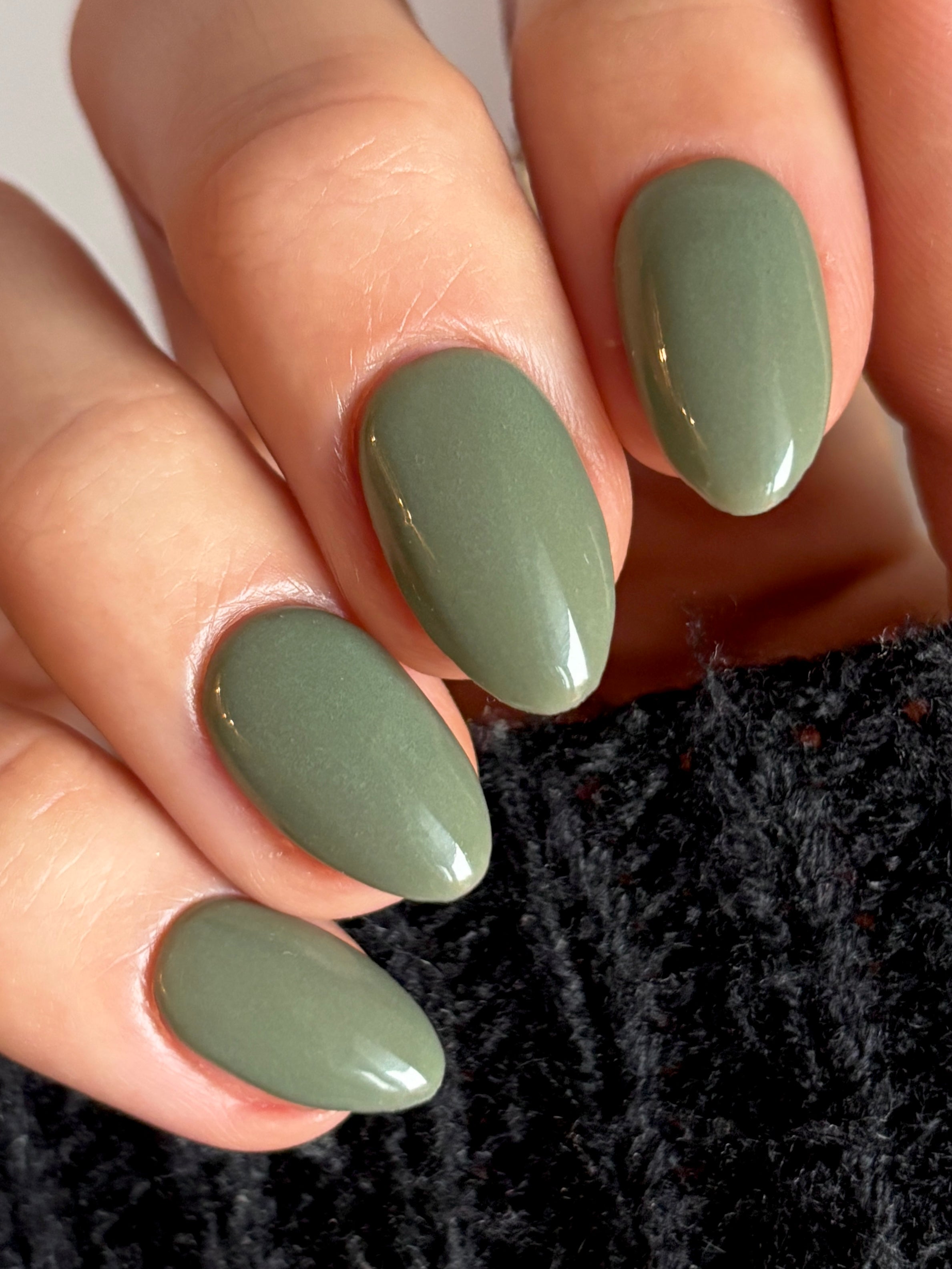 Warm Olive Dipping Powder